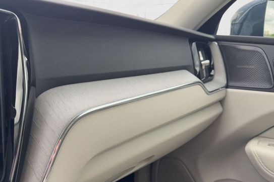 Volvo XC60 T6 Plug-In Hybrid AWD Plus Bright aut