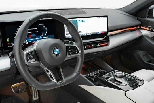 BMW Seria 5 520d xDrive M Sport