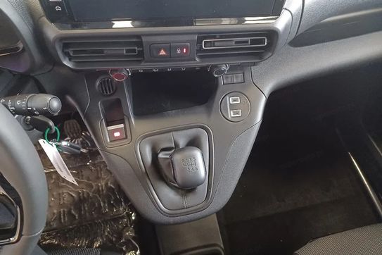 Opel Combo Van Cargo L2H1 Zabudowa Brygadowa
