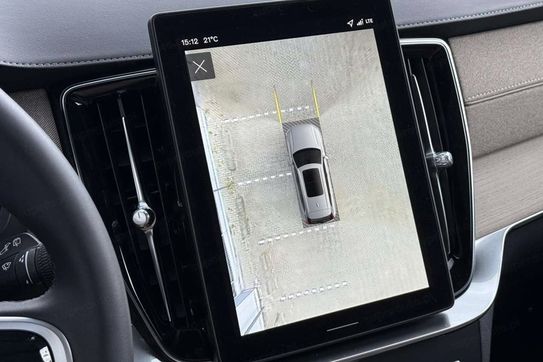 Volvo XC90 T8 AWD Plug-In Hybrid Plus Bright