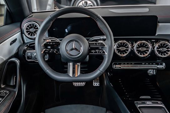 Mercedes CLA 200 AMG Line