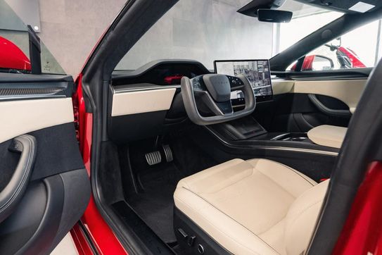 Tesla Model S Plaid