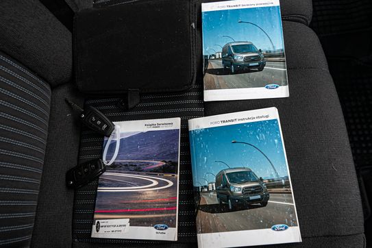 Ford Transit Kombi L3H2