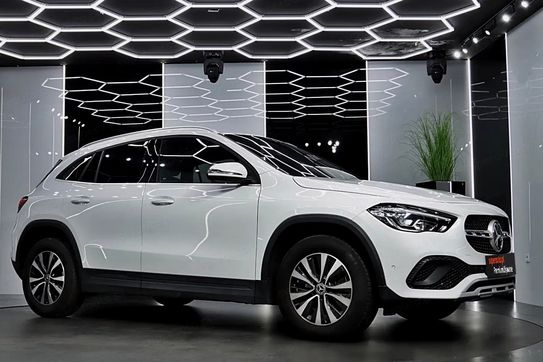 Mercedes GLA 200 Progressive