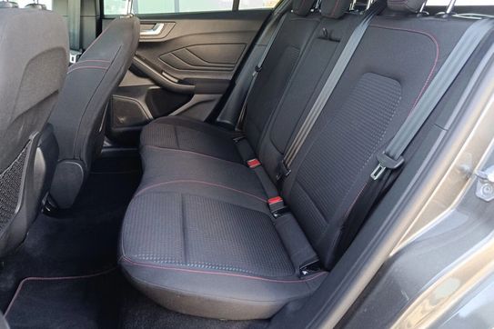 Ford Focus 1.0 EcoBoost mHEV ST-Line Design