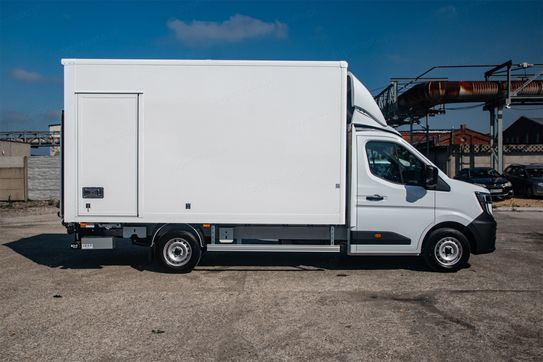 Renault Master L3 Kontener 8EP
