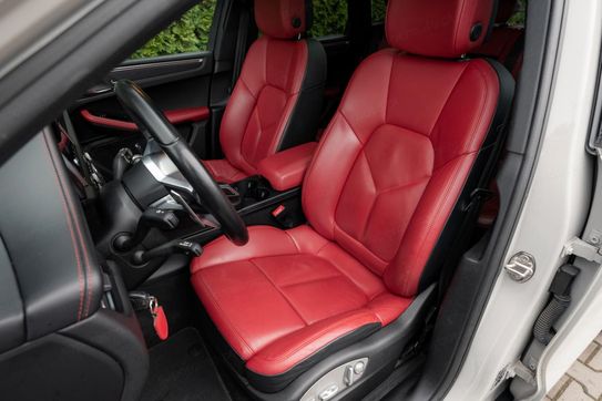 Porsche Macan Standard