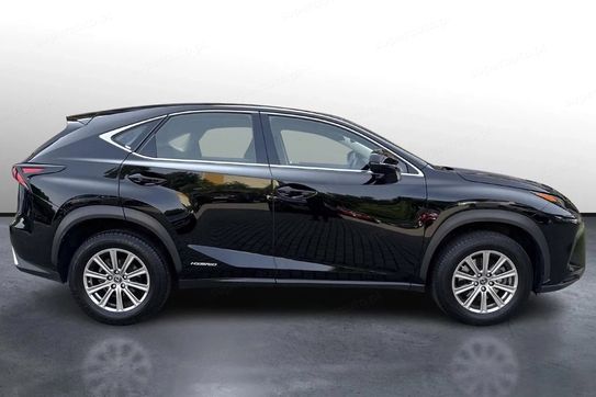 Lexus NX 300h Elegance 2WD