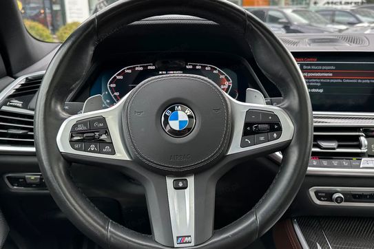 BMW X5 M50i