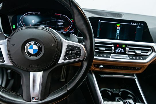 BMW Seria 3 330i M Sport sport-aut