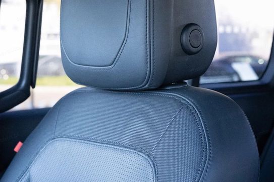 Land Rover Defender 110 D250 X-Dynamic HSE