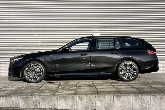 BMW Seria 5 Touring 520d xDrive M Sport