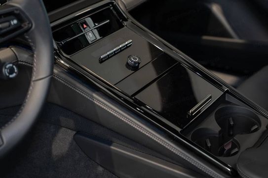 Porsche Panamera 4