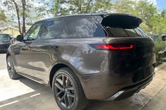 Land Rover Range Rover Sport D300 Dynamic SE