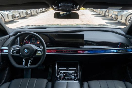 BMW Seria 7 740d xDrive M Sport
