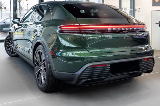 Porsche Macan 4