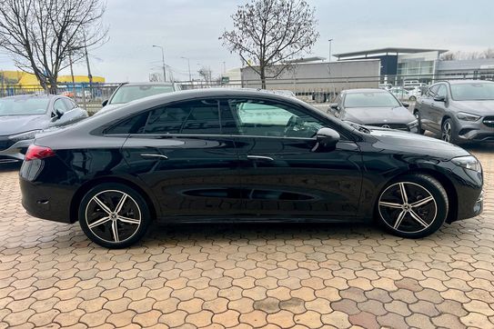 Mercedes CLA 200 AMG Line