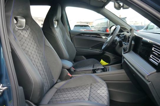 Volkswagen Tiguan R-Line Plus 2.0 TSI 4Mot. DSG