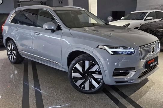 Volvo XC90 T8 AWD Plug-In Hybrid Ultimate Bright 7os aut