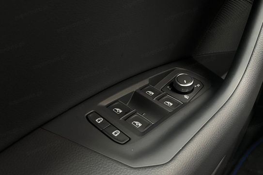 Volkswagen Touareg R 3.0 V6 TFSI eHybrid 4MOTION