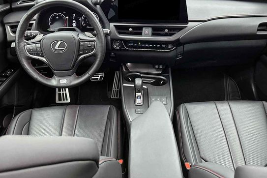 Lexus UX 300h F Sport 2.0 Hybrid Dynamic Force