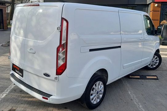Ford Transit Custom L2H1 AT