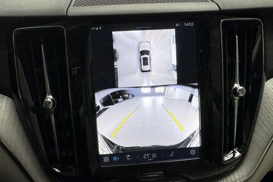 Volvo XC60 T6 Plug-In Hybrid AWD Plus Dark