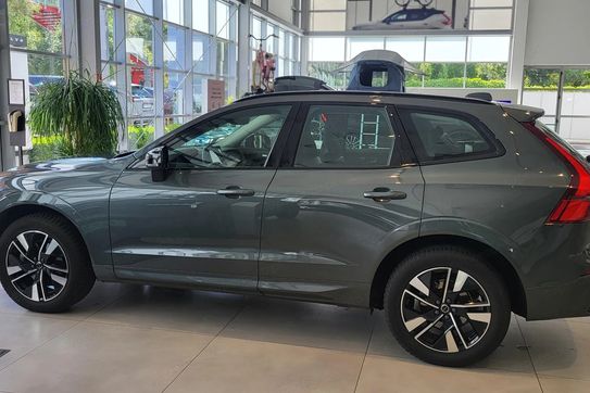 Volvo XC60 B5 B AWD Plus Dark aut