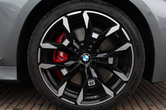BMW Seria 3 330i xDrive M Sport