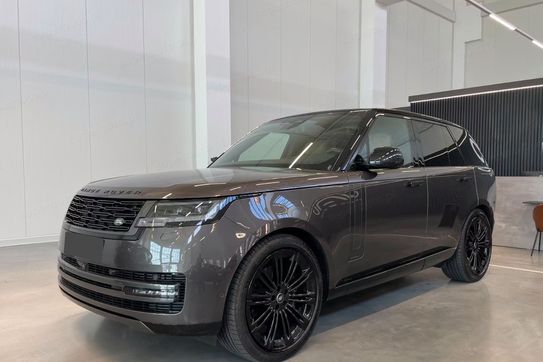 Land Rover Range Rover V8 P530 LWB Autobiography