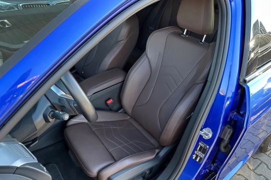 BMW Seria 1 120 mHEV aut