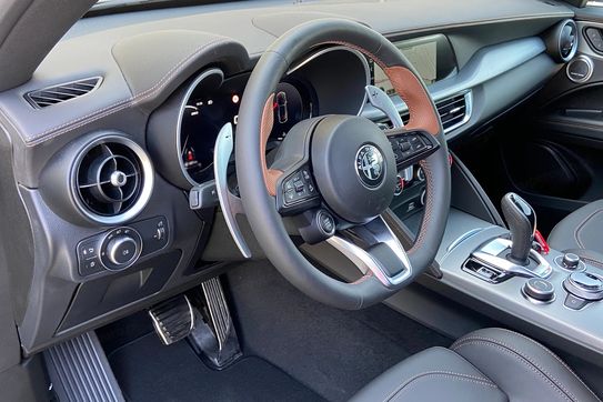 Alfa Romeo Stelvio Intensa Q4