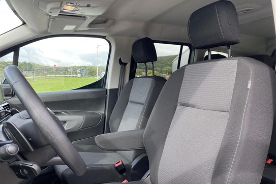Toyota Proace City Verso Long L2H1 Family AT