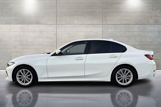 BMW Seria 3 318d mHEV aut