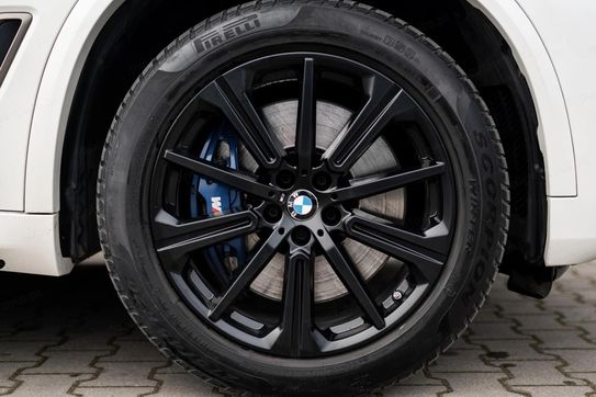 BMW X5 M50d