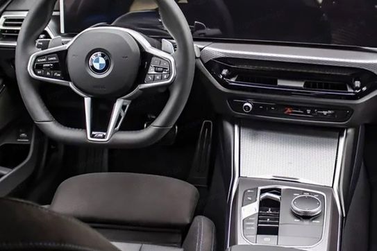 BMW Seria 3 318i M Sport
