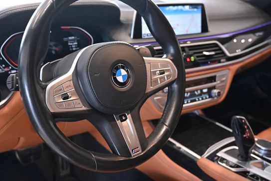 BMW Seria 7 750d xDrive