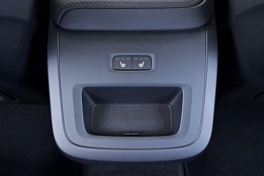 Volvo XC60 B5 B AWD Plus Bright