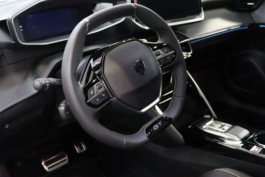 Peugeot 2008 GT e-DCS 1.2 mHEV