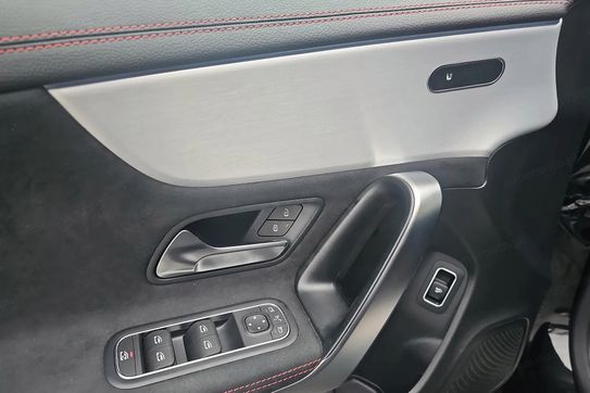 Mercedes CLA 200 AMG Line