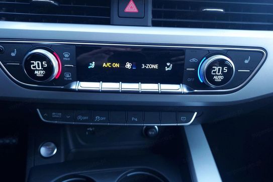 Audi A5 40 TFSI mHEV S tronic