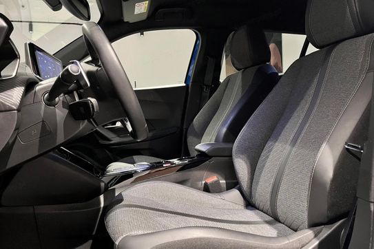 Peugeot 2008 PureTech Allure S&S EAT8