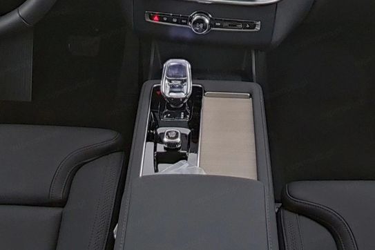 Volvo XC90 T8 AWD Plug-In Hybrid Plus Bright 7os