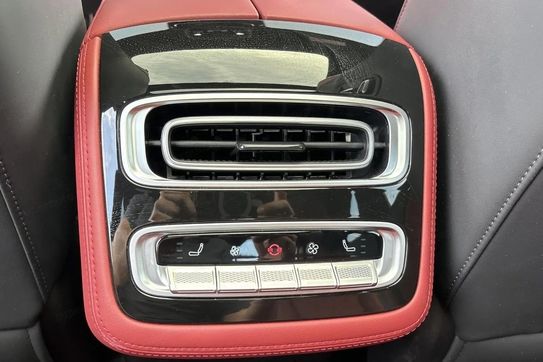 Omoda 9 1.5 Super Hybrid Exclusive AWD