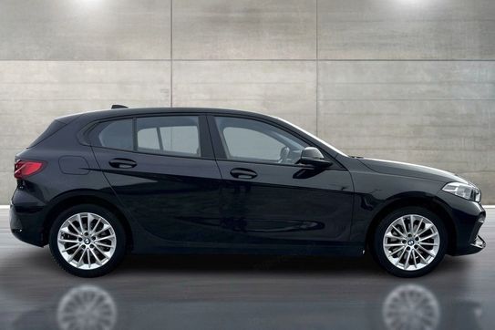 BMW Seria 1 118i Advantage