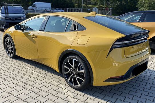 Toyota Prius Prestige 2.0 Hybrid Plug-in