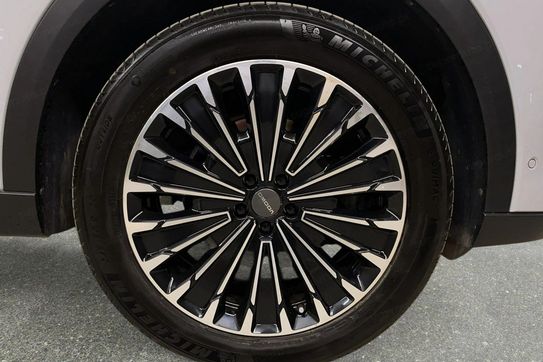 Omoda 9 1.5 Super Hybrid AWD