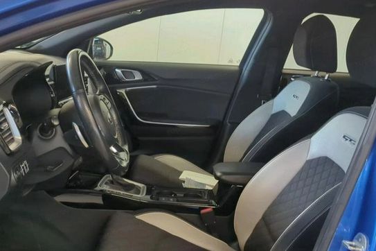 Kia Ceed 1.5 t-Gdi Gt Line Dct