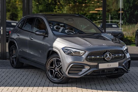 Mercedes GLA 220 4-Matic AMG Line