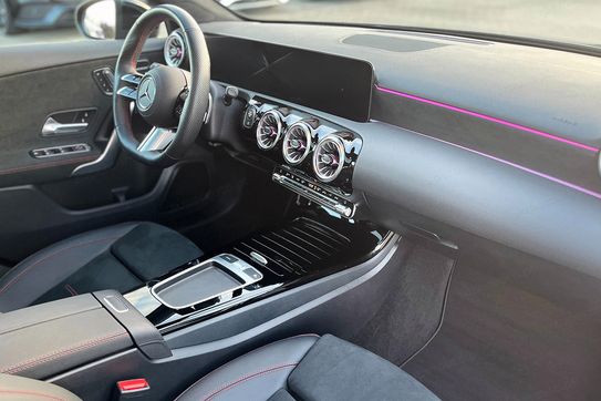 Mercedes Klasa A 250 e AMG Line